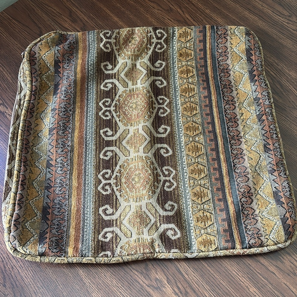 Pillow Covers 22x22 - Picture 3 of 6